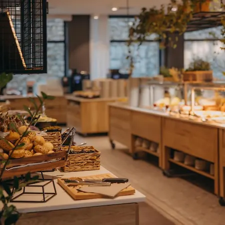 Platinum 4* 스클라르스카포렘바