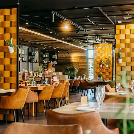 Apartahotel Platinum 4*