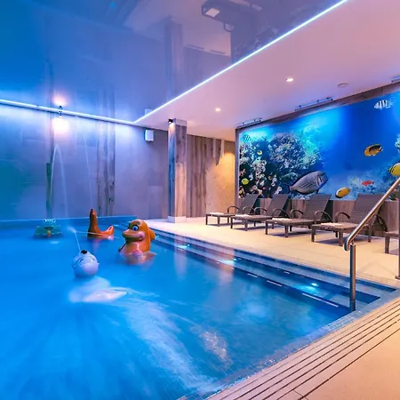 Apartahotel Platinum 4*