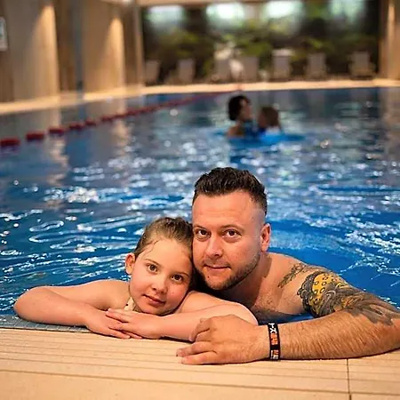 Platinum Aparthotel 4*
